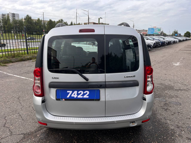 Фото lada (ВАЗ) largus 6
