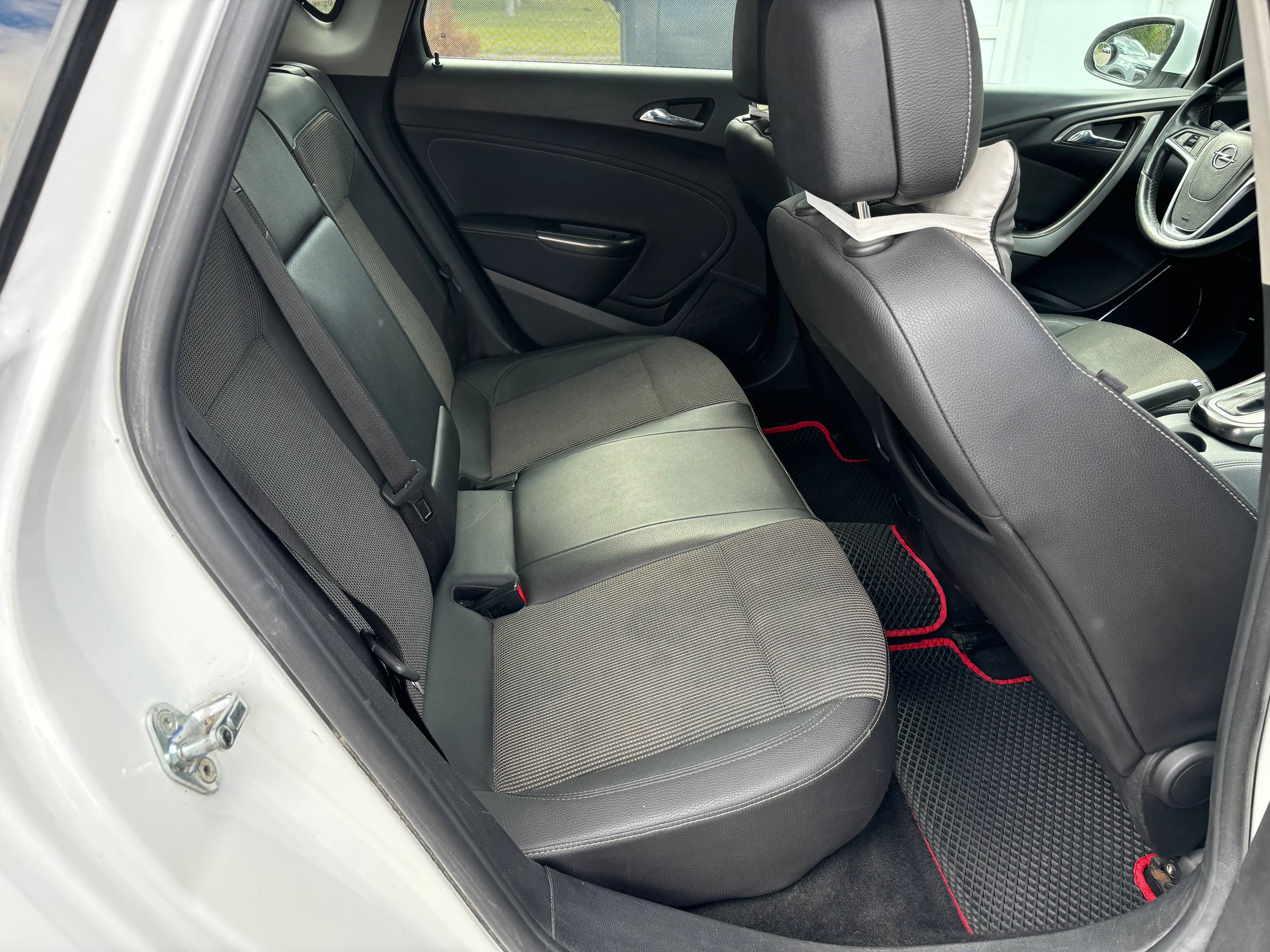 Авто с пробегом opel astra 2011 — фото 18