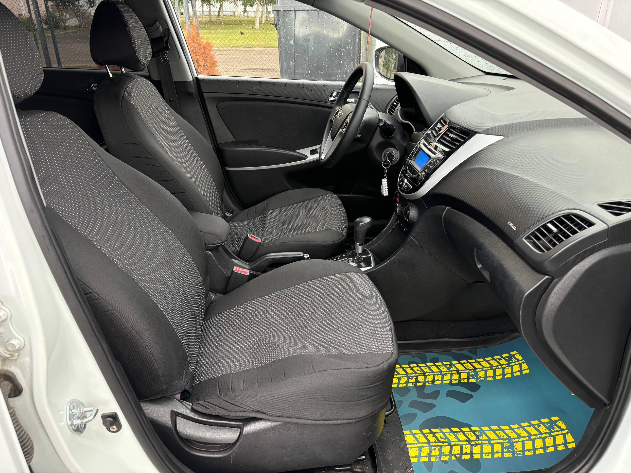 Авто с пробегом hyundai accent 2012 — фото 17