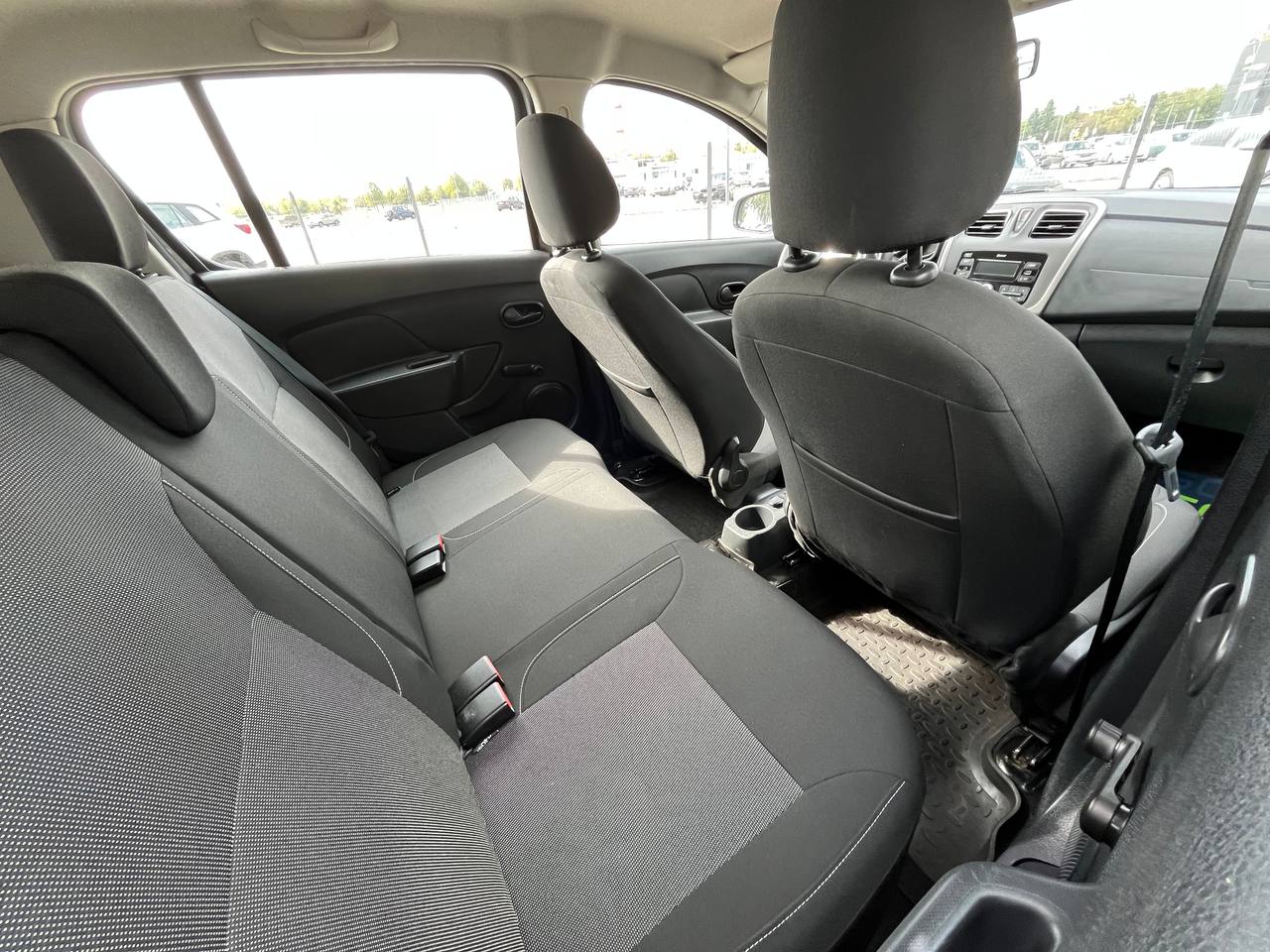 Авто с пробегом renault Sandero Stepway 2019 — фото 11
