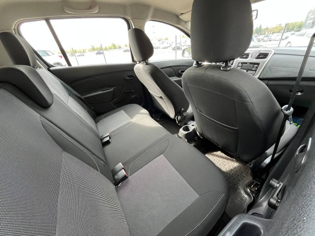 Фото renault Sandero Stepway 11