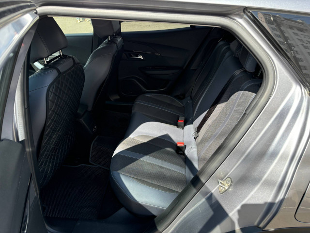 Фото peugeot 2008 16