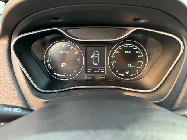Фото geely emgrand x7 11