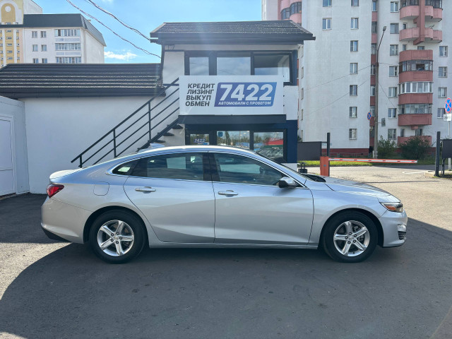 Фото chevrolet malibu 4