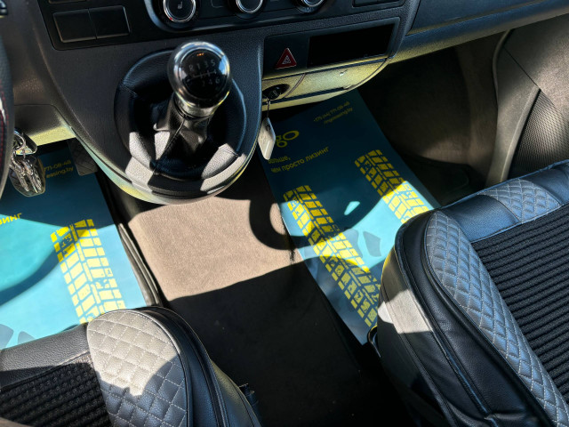Фото volkswagen multivan 13