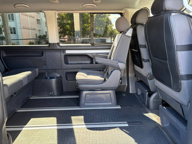 Фото volkswagen multivan 17