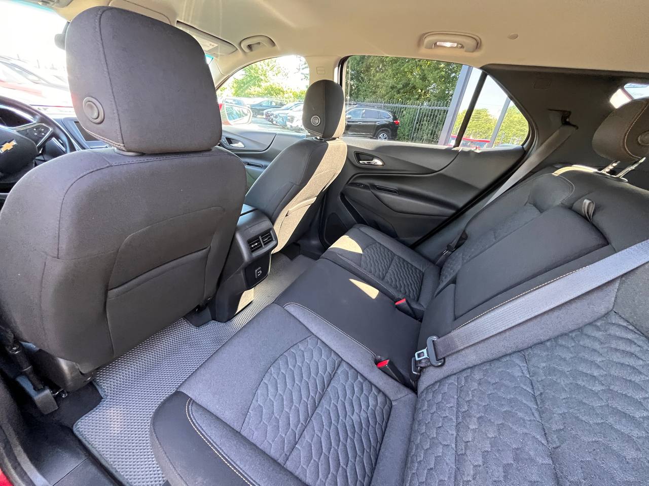 Авто с пробегом chevrolet equinox 2018 — фото 12