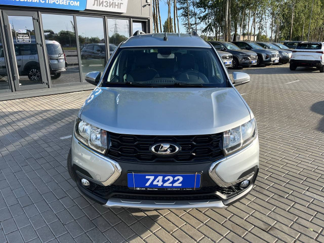 Фото lada (ВАЗ) largus 2