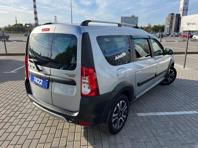 Фото lada (ВАЗ) largus 5