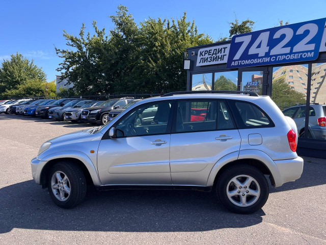 Фото toyota rav4 8