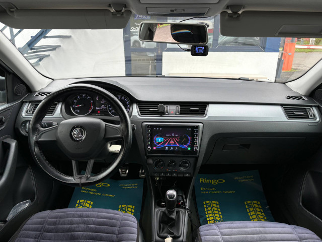 Фото skoda rapid 17