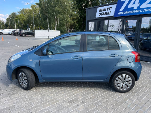Фото toyota yaris 8