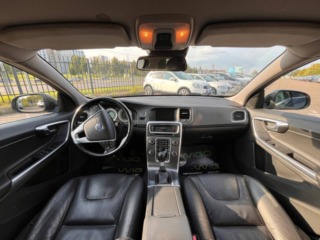 Фото volvo v60 10