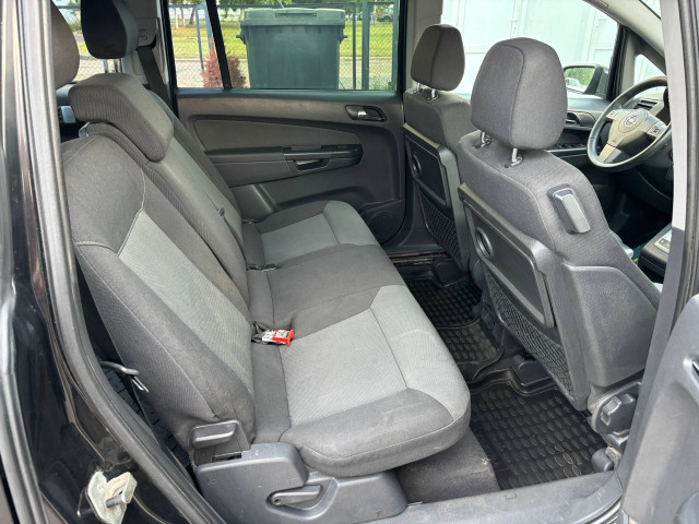 Фото opel zafira 18
