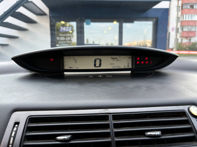 Фото citroen c4 11