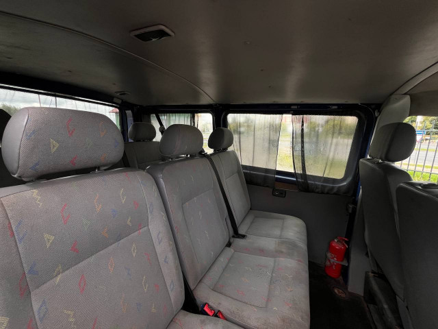 Фото Volkswagen Transporter 12