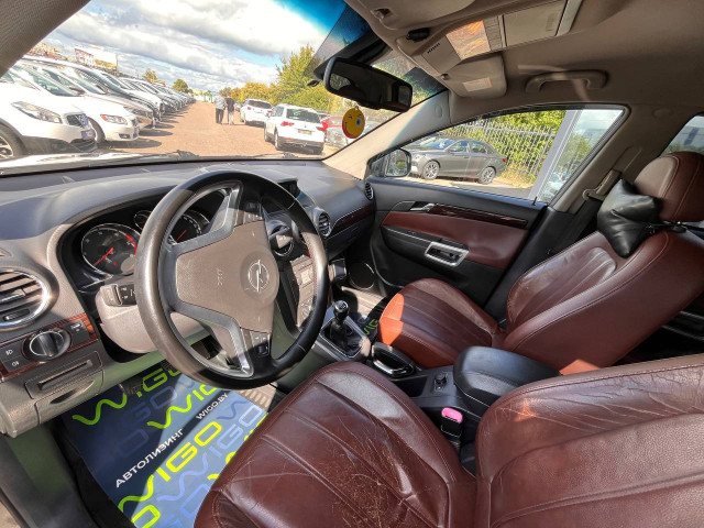 Фото Opel Antara 9