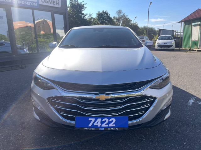 Фото chevrolet malibu 2