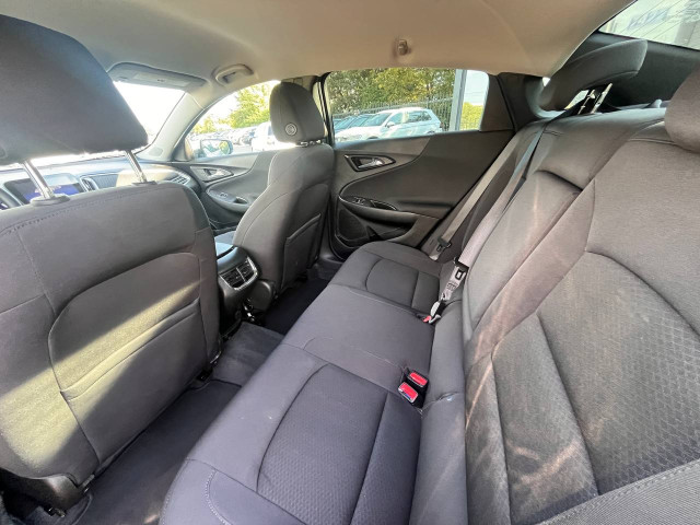 Фото chevrolet malibu 10