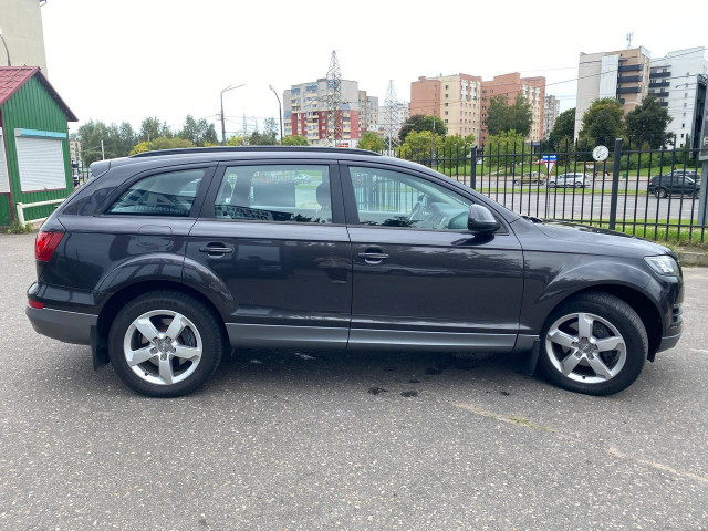 Фото Audi Q7 2