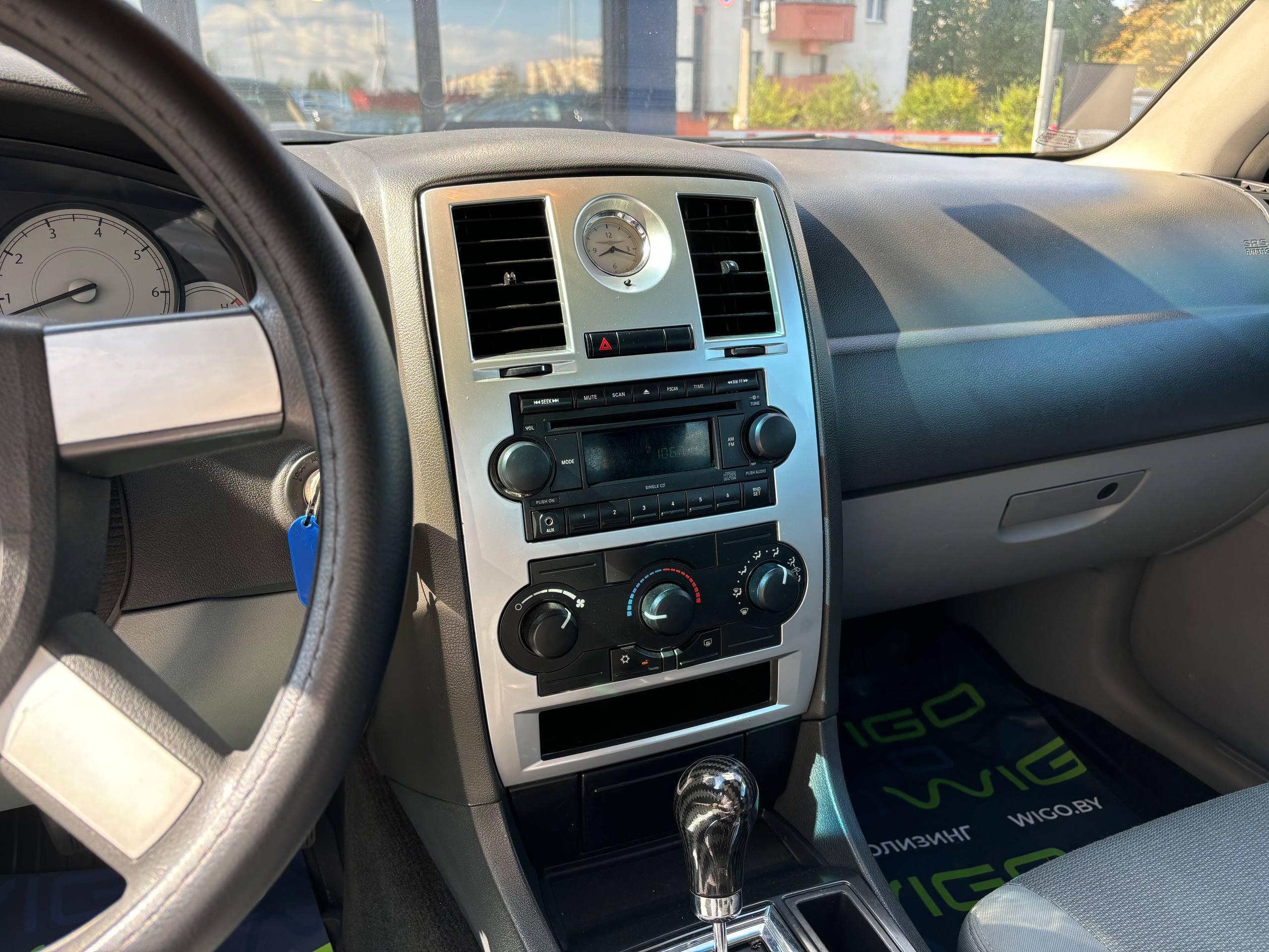  300C