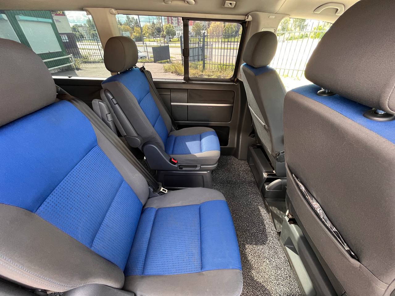 Авто с пробегом volkswagen multivan 2007 — фото 12