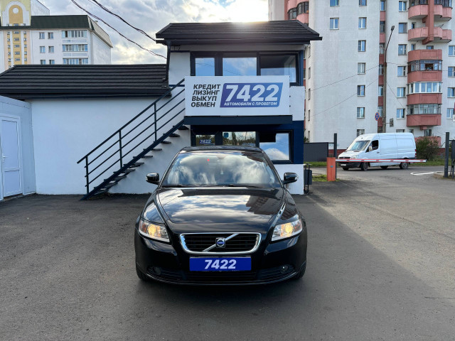 Фото Volvo S40 2