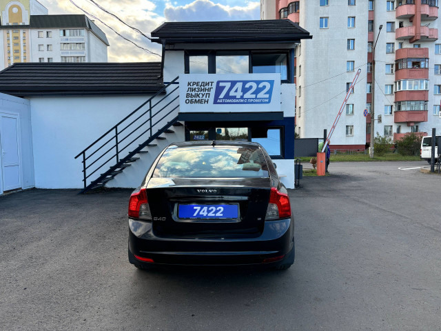 Фото Volvo S40 6