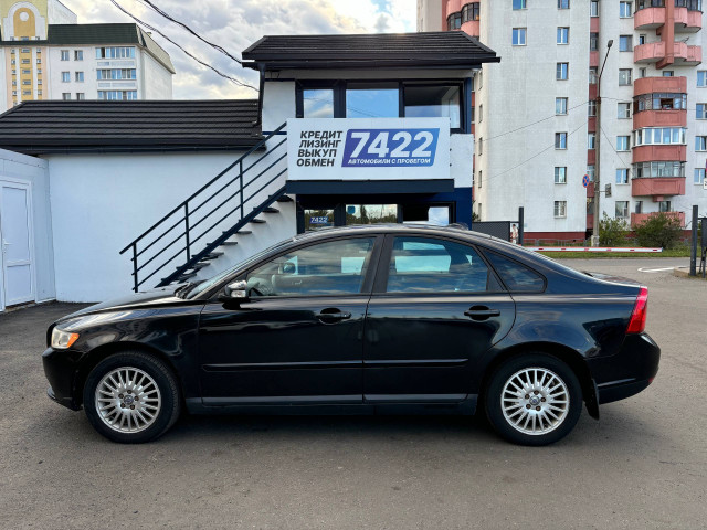 Фото Volvo S40 8