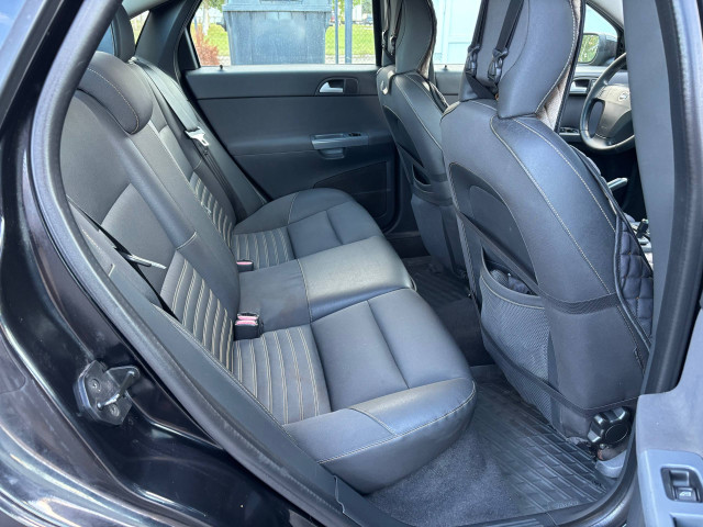 Фото Volvo S40 18