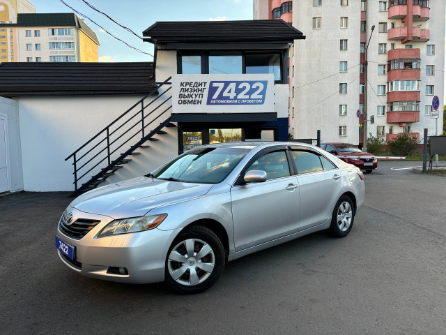 Фото Toyota Camry 1