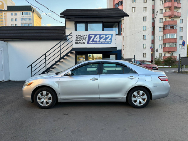 Фото Toyota Camry 8
