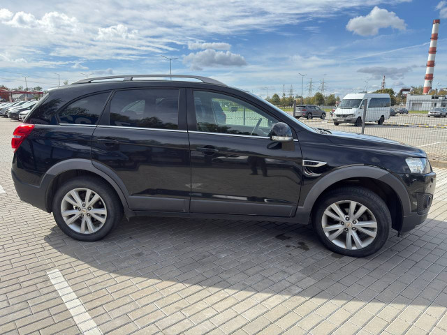Фото chevrolet captiva 4