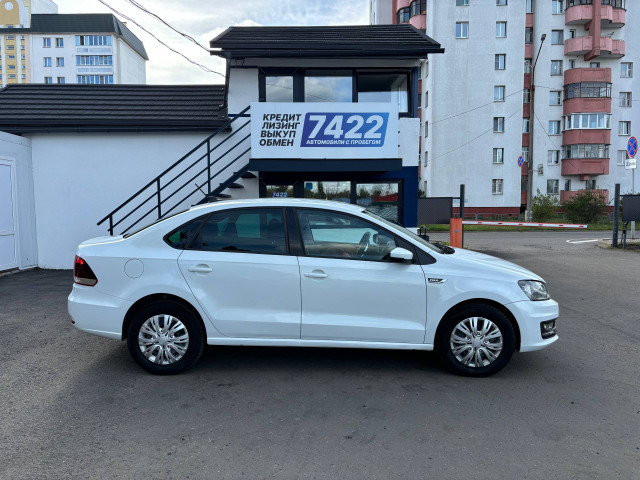 Фото Volkswagen Polo Sedan 4