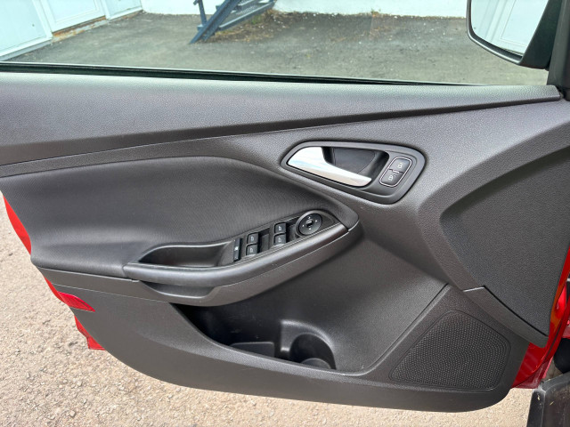 Фото Ford Focus 15