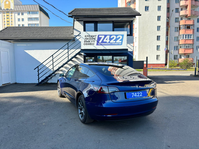 Фото Tesla Model 3 7