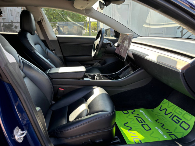 Фото Tesla Model 3 19
