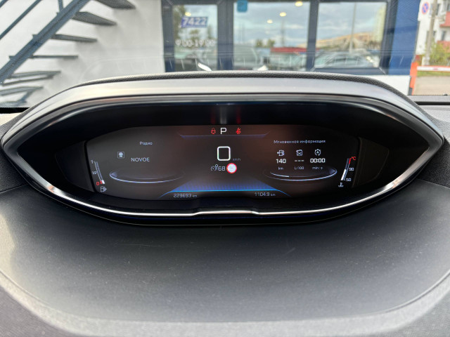 Фото Peugeot 3008 11