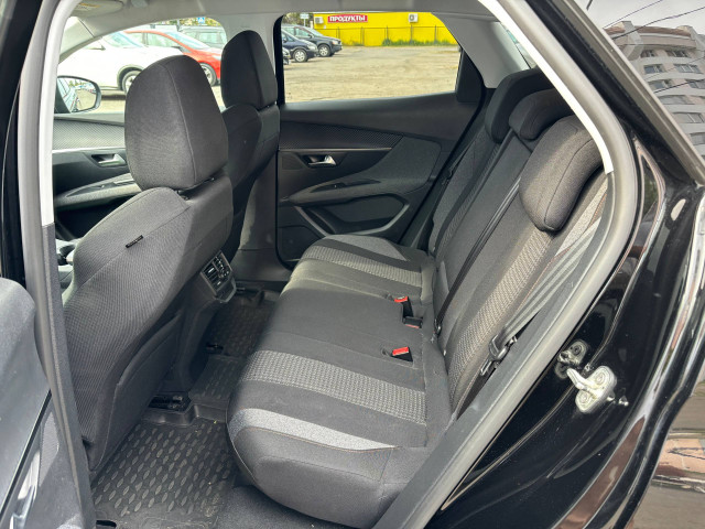 Фото Peugeot 3008 16