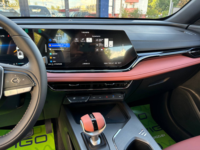 Фото Changan X5 Plus 12