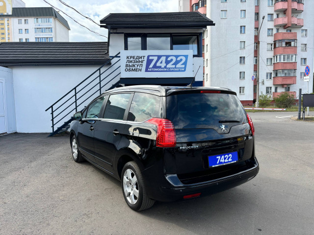 Фото Peugeot 5008 7