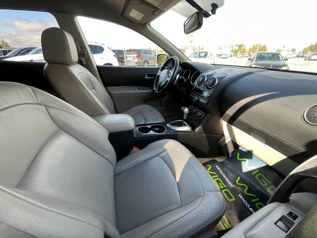 Фото Nissan Rogue 17