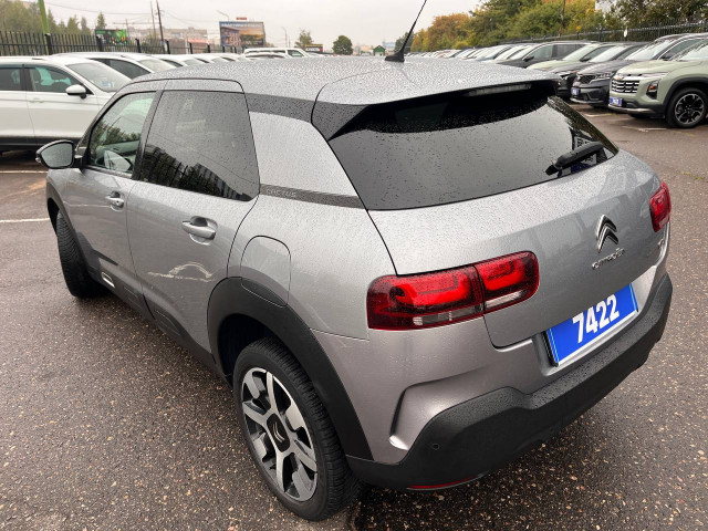Фото Citroen C4 Cactus 7