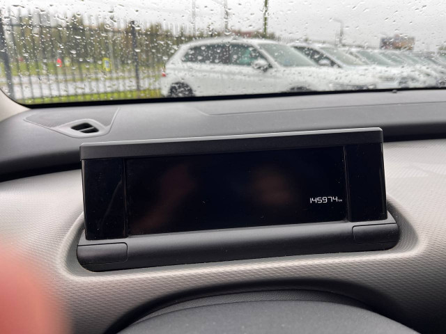 Фото Citroen C4 Cactus 11