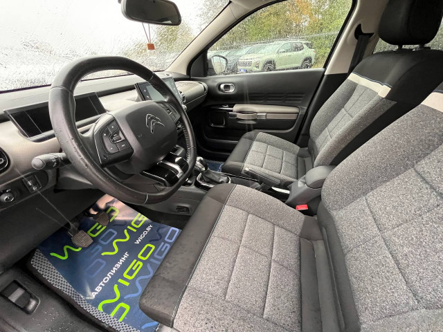 Фото Citroen C4 Cactus 15