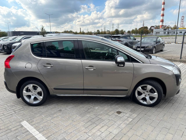 Фото Peugeot 3008 4