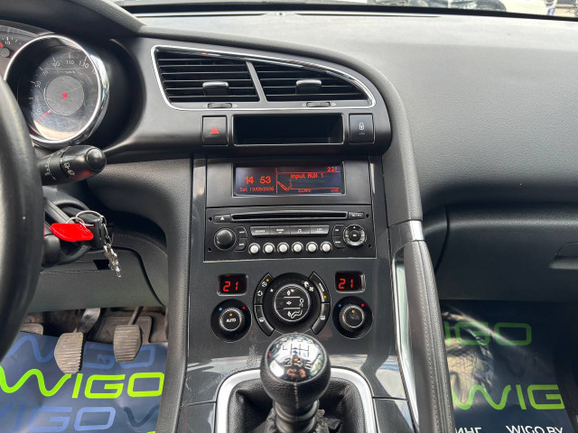 Фото Peugeot 3008 11