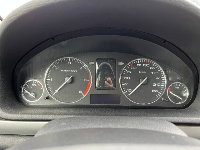 Фото Peugeot 407 13