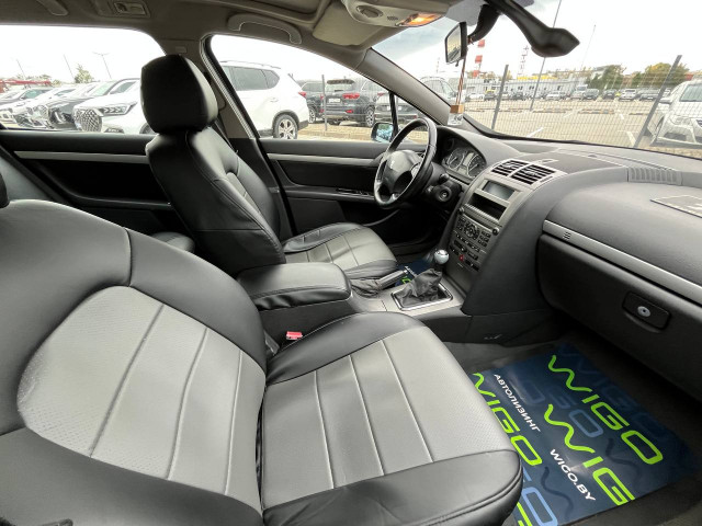 Фото Peugeot 407 17