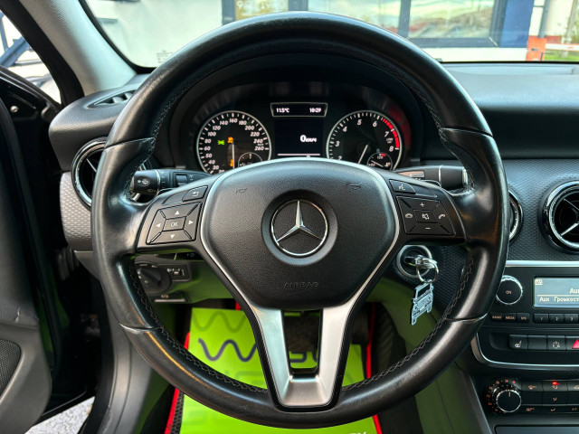 Фото Mercedes-Benz A-Класс 10